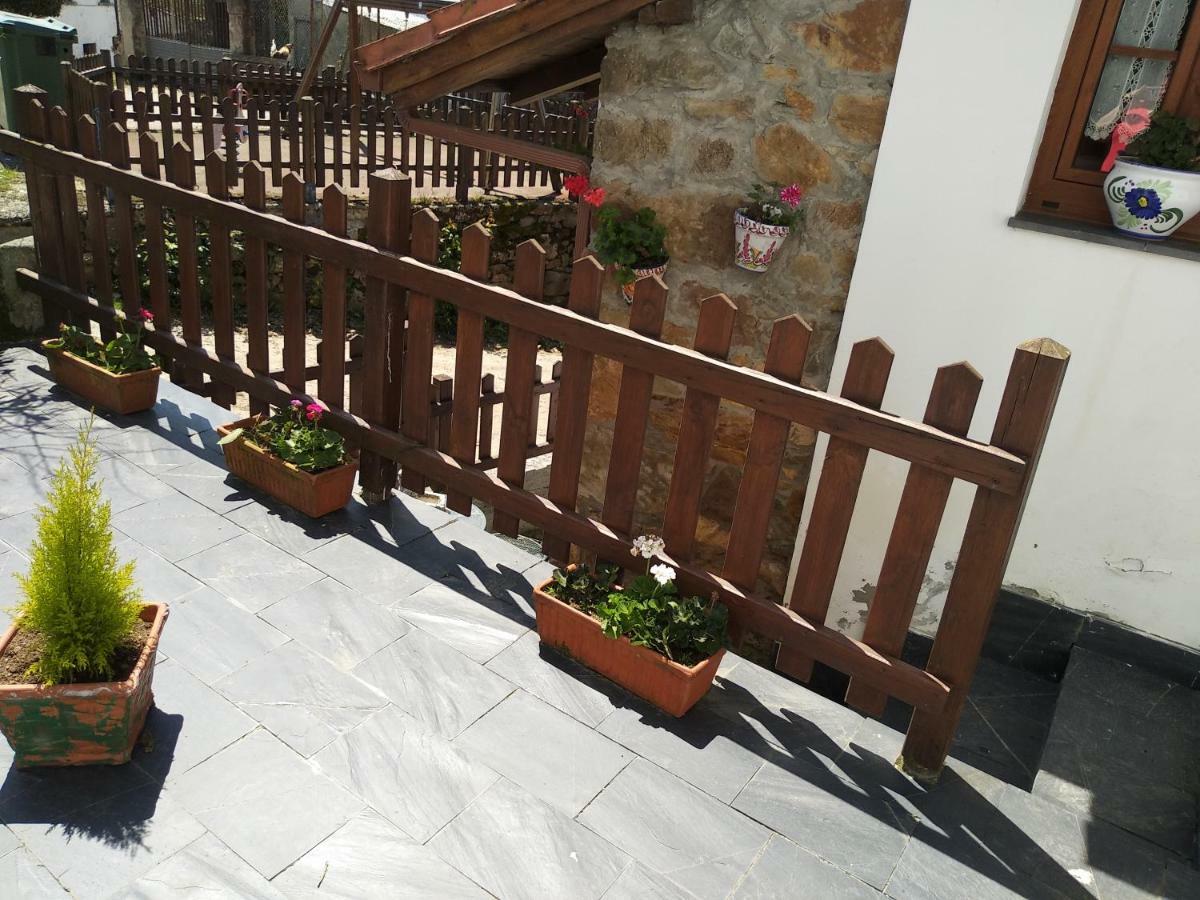La Casina De Biescas Appartement Biescas  Buitenkant foto