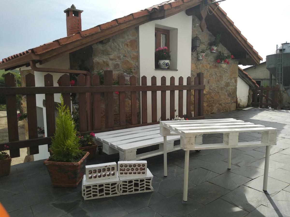 La Casina De Biescas Appartement Biescas  Buitenkant foto